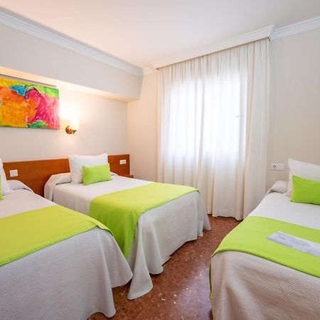 Hotel Romerito Malaga Luaran gambar
