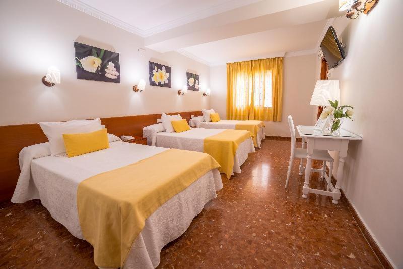 Hotel Romerito Malaga Bilik gambar