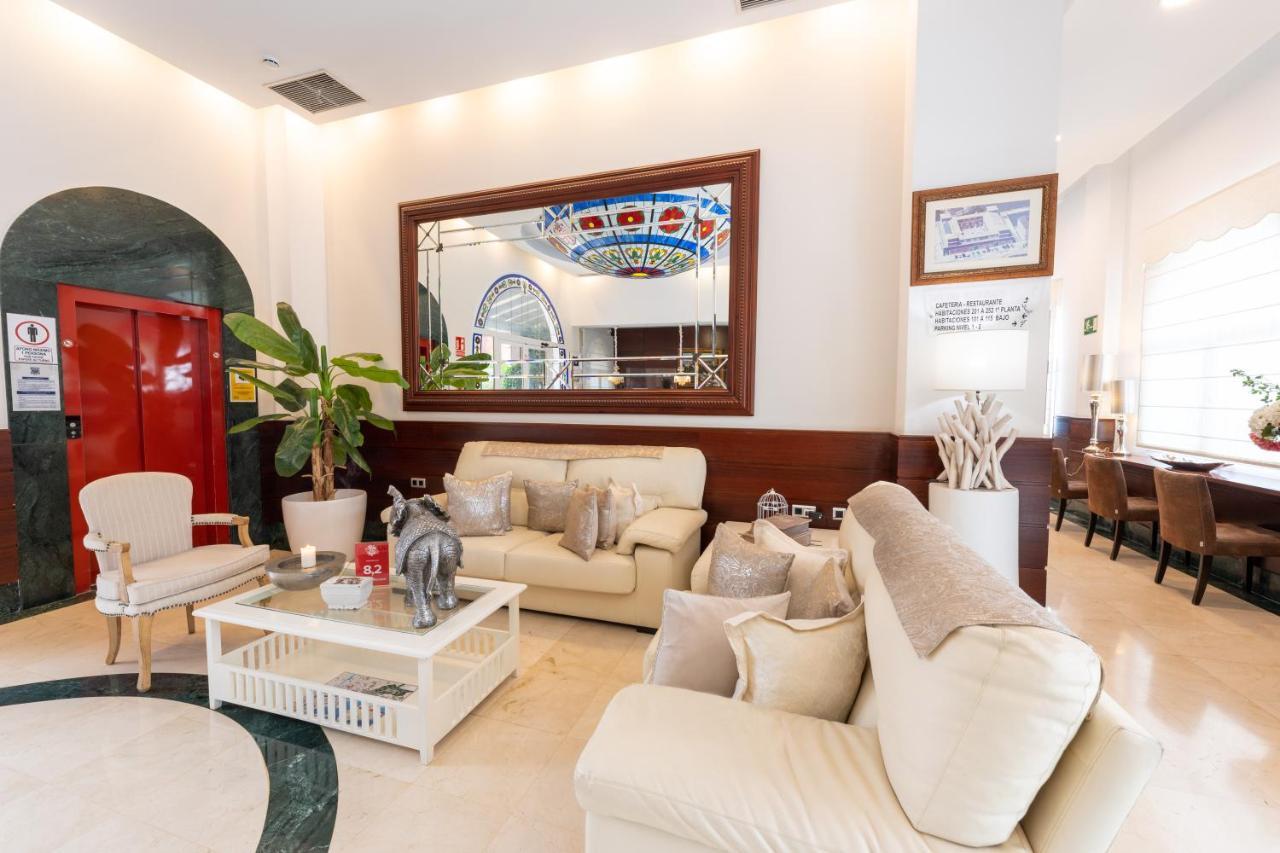Hotel Romerito Malaga Luaran gambar