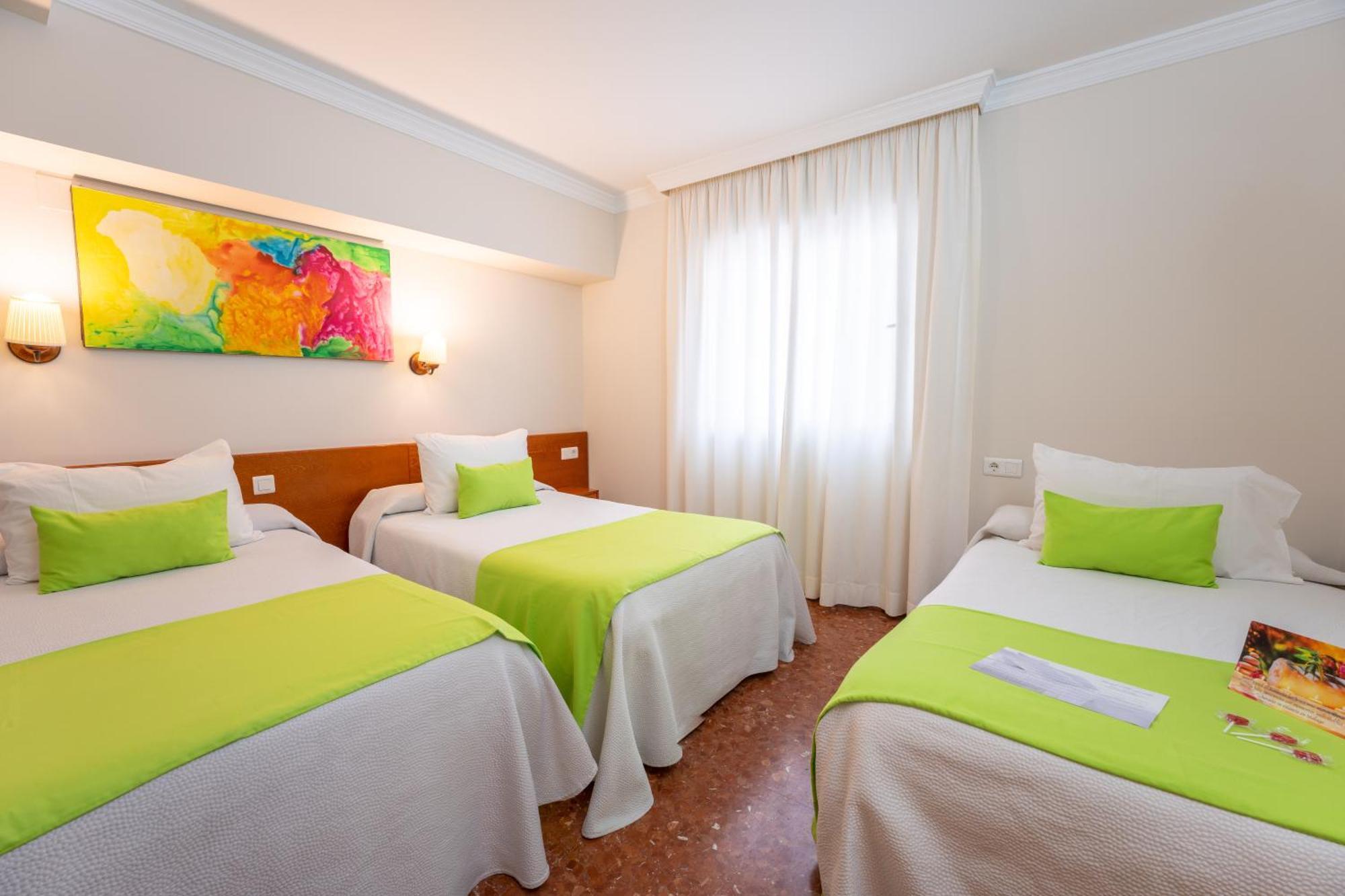 Hotel Romerito Malaga Luaran gambar