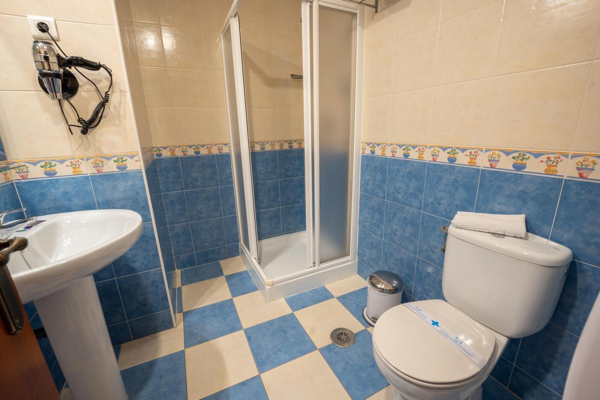 Hotel Romerito Malaga Bilik gambar