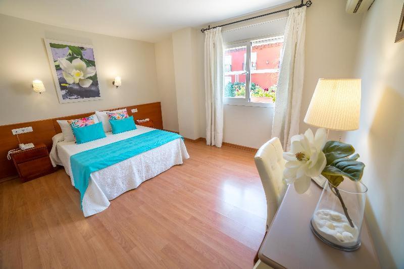 Hotel Romerito Malaga Bilik gambar