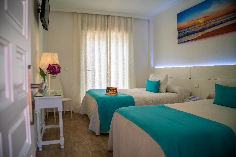 Hotel Romerito Malaga Bilik gambar