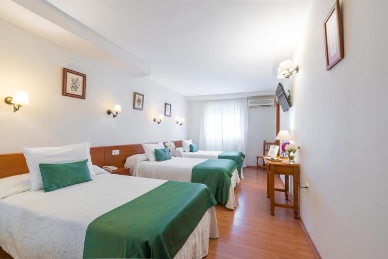 Hotel Romerito Malaga Bilik gambar
