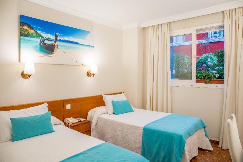 Hotel Romerito Malaga Bilik gambar