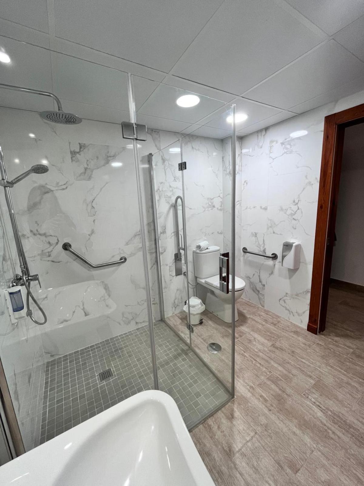 Hotel Romerito Malaga Luaran gambar